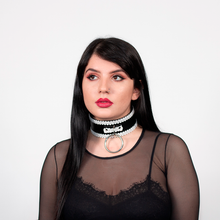 Cargar imagen en el visor de la galería, gargantilla bondage con aro