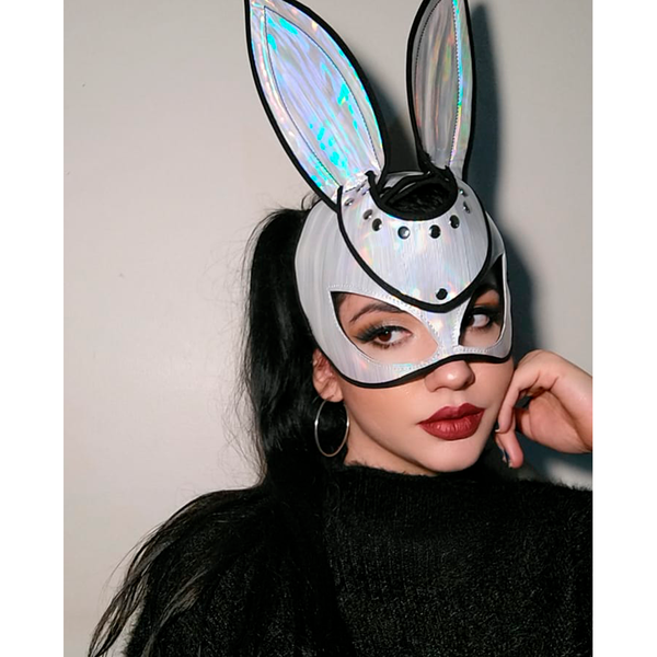 mascara conejo color blanco brillante 